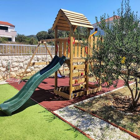 Holiday House Nena With Pool Vinišće 외부 사진