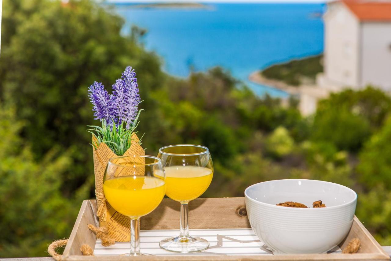 Holiday House Nena With Pool Vinišće 외부 사진